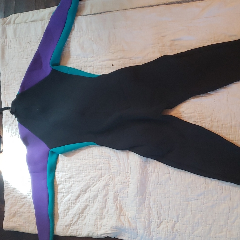 Wetsuit - Picture 3 of 4